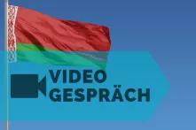 Die Flagge von Belarus, davor steht Videogespräch geschrieben.